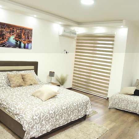 Apartmani Sofronic Loznica 2 ภายนอก รูปภาพ