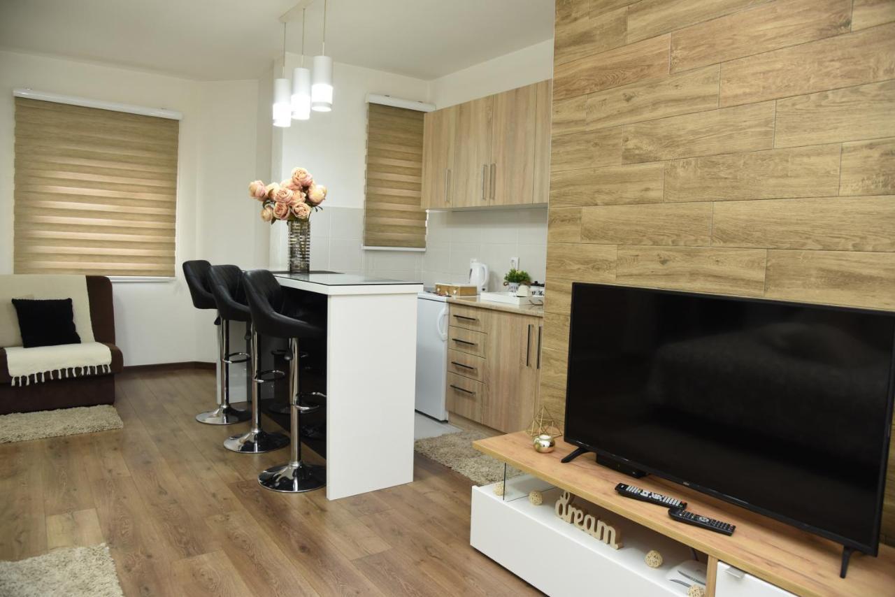Apartmani Sofronic Loznica 2 ภายนอก รูปภาพ