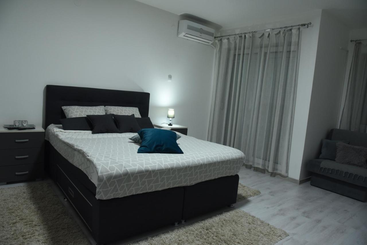 Apartmani Sofronic Loznica 2 ภายนอก รูปภาพ
