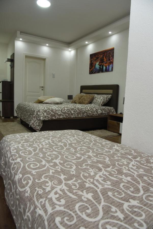 Apartmani Sofronic Loznica 2 ภายนอก รูปภาพ