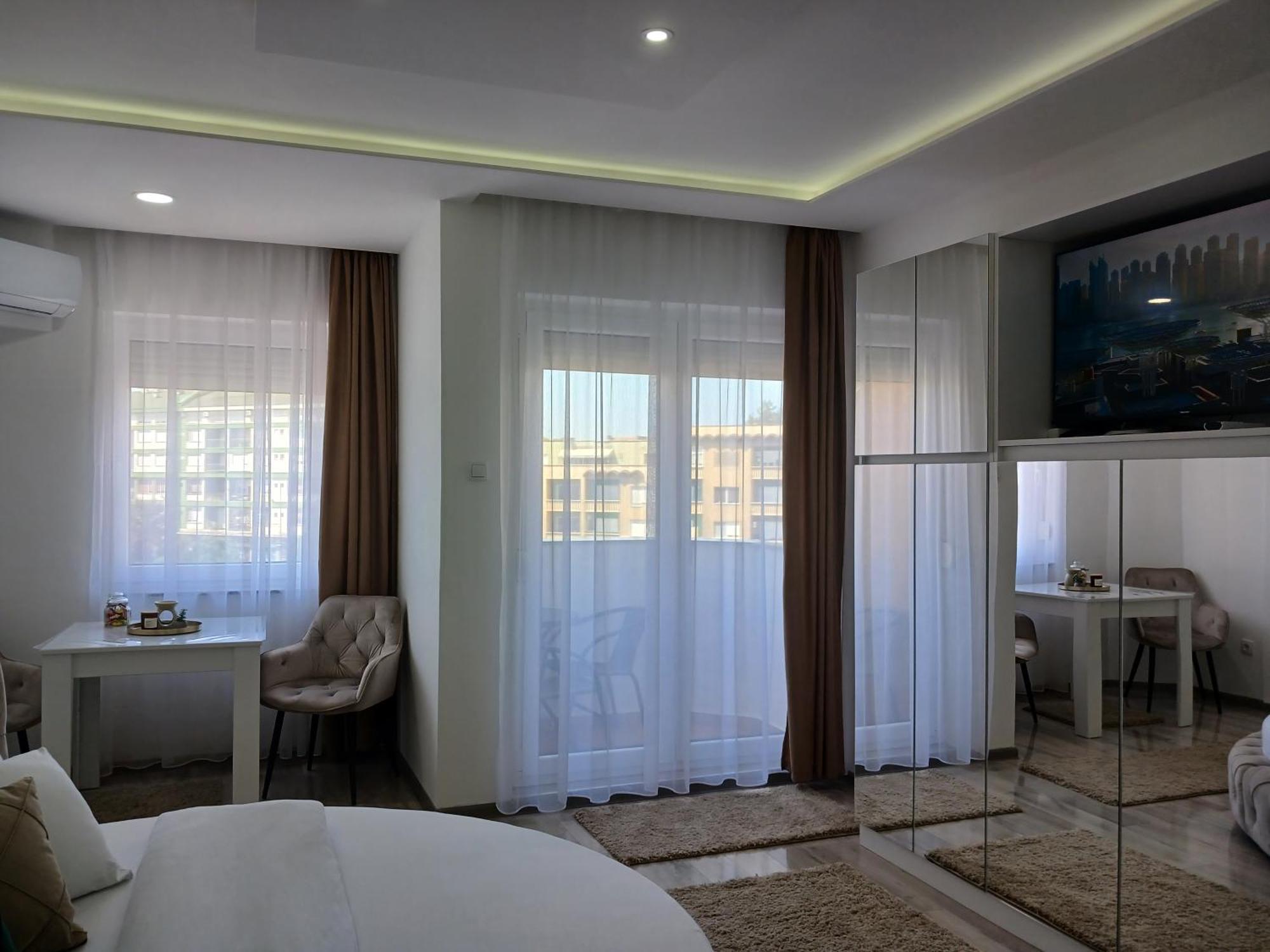 Apartmani Sofronic Loznica 2 ภายนอก รูปภาพ