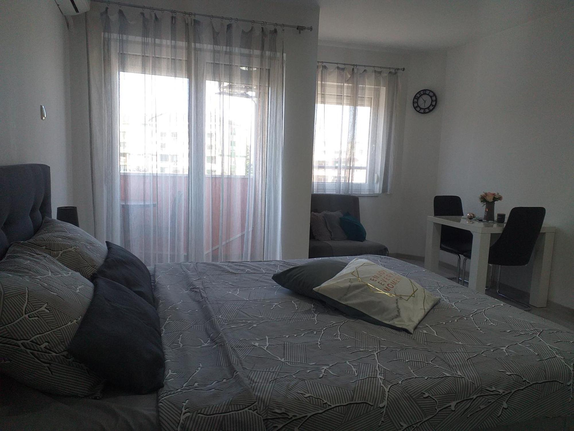 Apartmani Sofronic Loznica 2 ภายนอก รูปภาพ