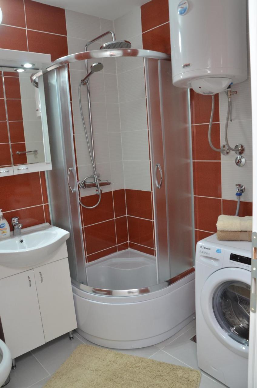 Apartmani Sofronic Loznica 2 ภายนอก รูปภาพ